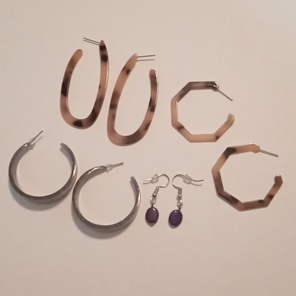 #1095. 4 Piece Assorted Faux Tortoise Shell, Glitter & Purple Earring Bundle